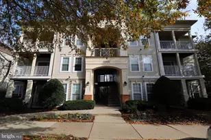 18701 Sparkling Water Dr, Germantown, MD 20874 - Photo 2