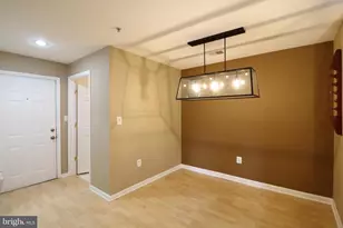 18701 Sparkling Water Dr, Germantown, MD 20874 - Photo 10