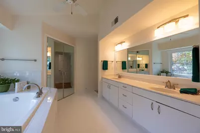 14305 Platinum Drive, North Potomac, MD 20878 - Photo 32