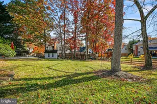 8802 Stonehaven Ct, Rockville, MD 20854 - Photo 36