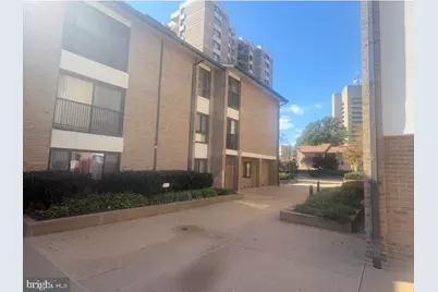 150 Monroe Street #150-302, Rockville, MD 20850 - Photo 1