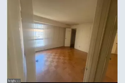 150 Monroe Street #150-302, Rockville, MD 20850 - Photo 6