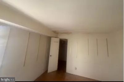 150 Monroe Street #150-302, Rockville, MD 20850 - Photo 4