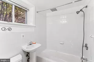 5813 Midhill St, Bethesda, MD 20817 - Photo 34