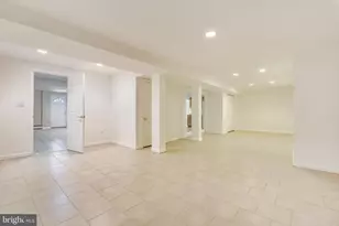 5813 Midhill St, Bethesda, MD 20817 - Photo 38