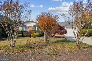 5813 Midhill St, Bethesda, MD 20817 - Photo 2