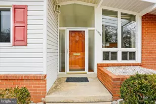 11509 Lamberton Ct, Wheaton, MD 20902 - Photo 2