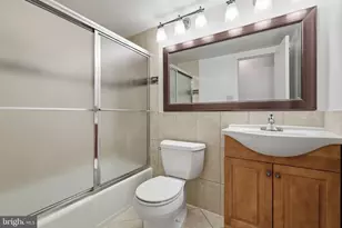 18701 Walkers Choice Rd, Gaithersburg, MD 20886 - Photo 10