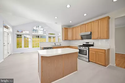 19312 Plummer Drive, Germantown, MD 20876 - Photo 32