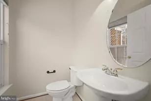 19312 Plummer Dr, Germantown, MD 20876 - Photo 30