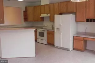 20118 Gunners Terrace, Germantown, MD 20876 - Photo 4