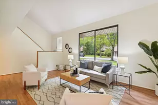 10 Tapiola Ct, Rockville, MD 20850 - Photo 4