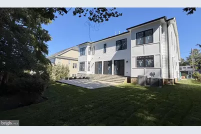 7604 Hemlock Street, Bethesda, MD 20817 - Photo 4