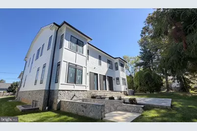 7604 Hemlock Street, Bethesda, MD 20817 - Photo 2