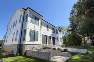 7604 Hemlock St, Bethesda, MD 20817 - Photo 2