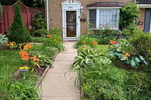 8434 Towne Crest Ct, Gaithersburg, MD 20877 - Photo 1