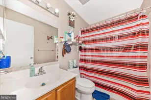 11427 Hawks Ridge Terrace, Germantown, MD 20876 - Photo 20