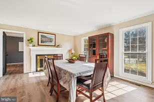 5709 Foggy Ln, Rockville, MD 20855 - Photo 10