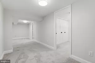 11901 Rocking Horse Rd, Rockville, MD 20852 - Photo 36