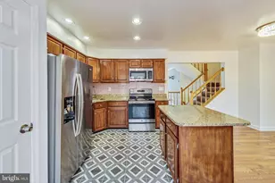 5 Drumcastle Ct, Germantown, MD 20876 - Photo 8