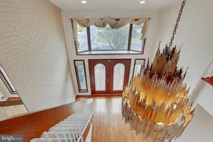 9801 Clydesdale, Potomac, MD 20854 - Photo 2