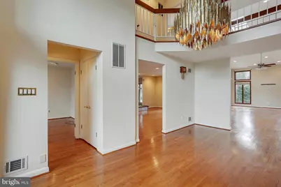 9801 Clydesdale, Potomac, MD 20854 - Photo 10