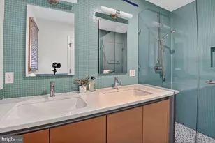 6104 Robinwood Rd, Bethesda, MD 20817 - Photo 24