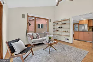 6104 Robinwood Rd, Bethesda, MD 20817 - Photo 8