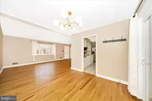 3906 Montrose Driveway, Chevy Chase, MD 20815 - Photo 10