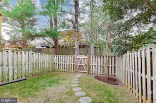 884 Flagler Dr, Gaithersburg, MD 20878 - Photo 30