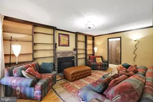 16520 Grande Vista Dr, Rockville, MD 20855 - Photo 6