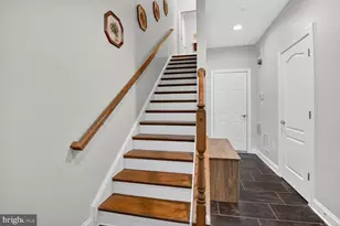 7902 Yellowstone Way, Rockville, MD 20855 - Photo 2