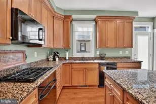 2601 Hume Dr, Silver Spring, MD 20910 - Photo 6