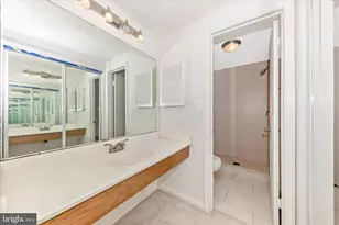 8812 Dowling Park Pl, Gaithersburg, MD 20886 - Photo 34