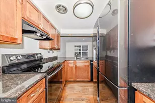 8812 Dowling Park Pl, Gaithersburg, MD 20886 - Photo 18