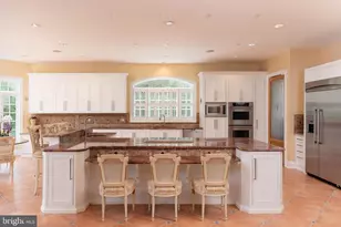 5812 Lone Oak Dr, Bethesda, MD 20814 - Photo 14