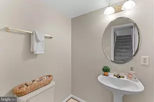 1707 Leighton Wood Ln, Silver Spring, MD 20910 - Photo 38