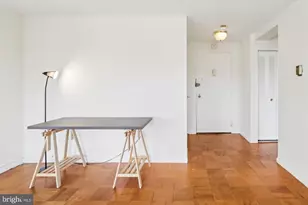 10201 Grosvenor Pl, North Bethesda, MD 20852 - Photo 12