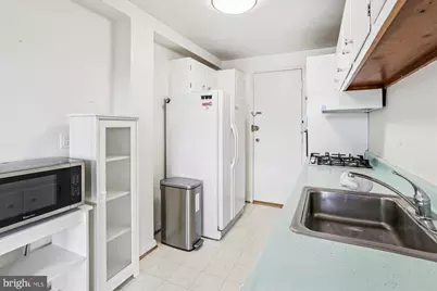 10201 Grosvenor Place #1226, North Bethesda, MD 20852 - Photo 16