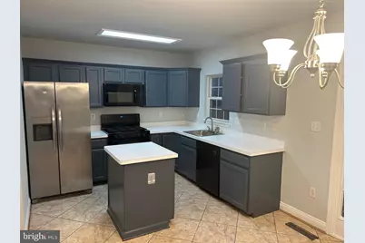 13514 Champions Way, Germantown, MD 20874 - Photo 4