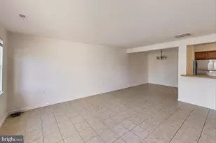 11406 Locustdale Terrace, Germantown, MD 20876 - Photo 6