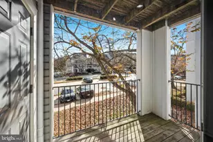 10007 Vanderbilt Cir, Rockville, MD 20850 - Photo 12