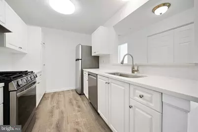 10007 Vanderbilt Circle #7, Rockville, MD 20850 - Photo 6