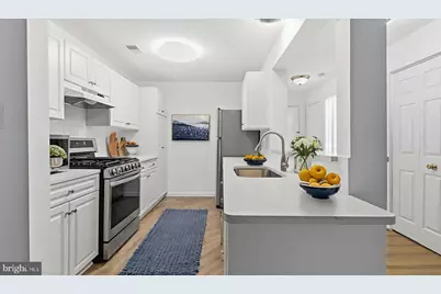 10007 Vanderbilt Circle #7, Rockville, MD 20850 - Photo 4