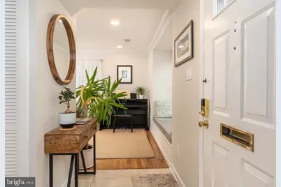 5050 Bradley Boulevard #6, Chevy Chase, MD 20815 - Photo 2