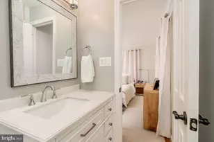 5050 Bradley Blvd, Chevy Chase, MD 20815 - Photo 16