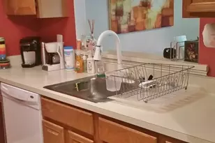 10452 Parthenon Ct, Bethesda, MD 20817 - Photo 2