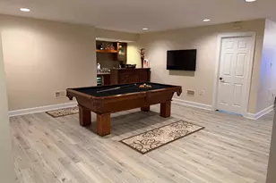 9049 Holly Leaf Ln, Bethesda, MD 20817 - Photo 10