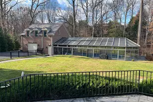 9049 Holly Leaf Ln, Bethesda, MD 20817 - Photo 2