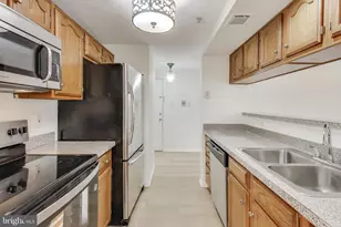 13107 Briarcliff Terrace, Germantown, MD 20874 - Photo 12
